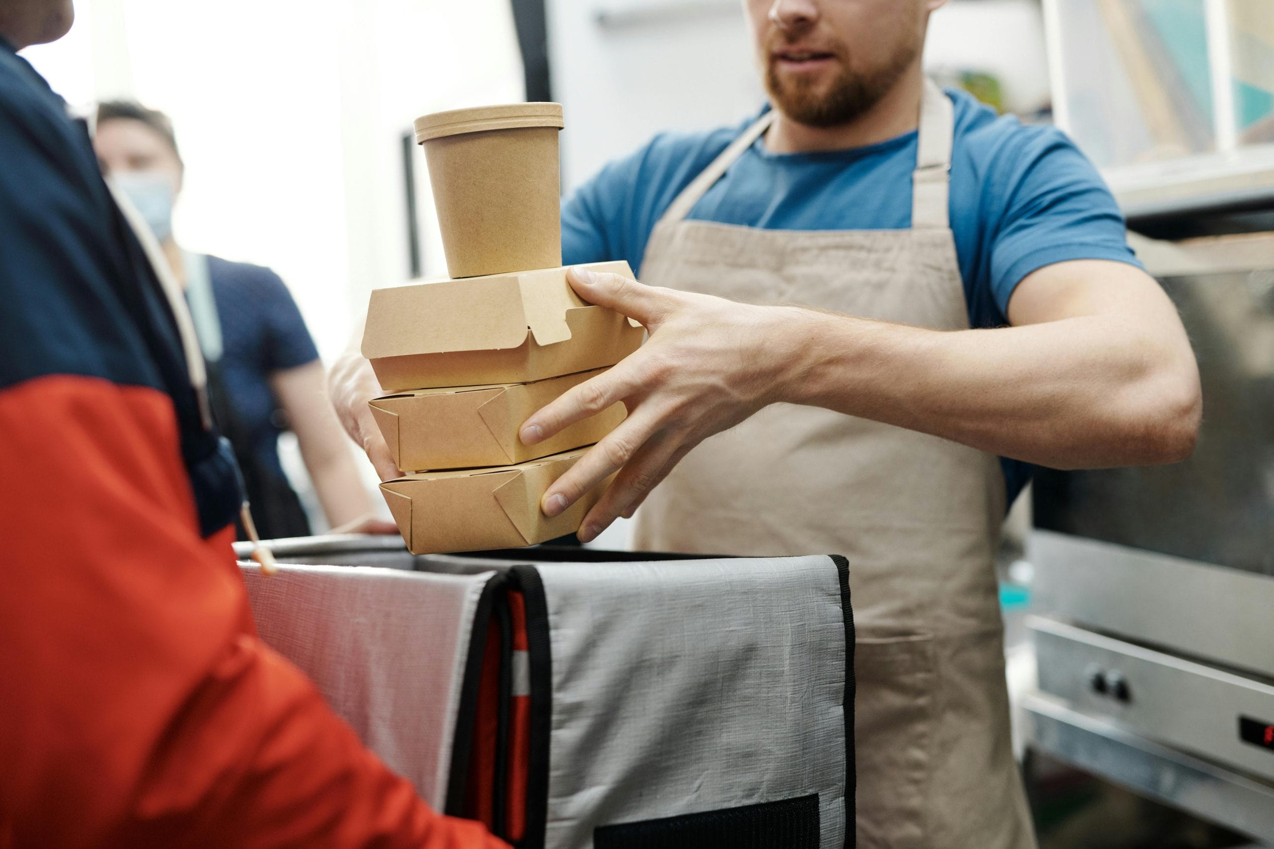 Which Meal Delivery Services Offer the Healthiest Options for Busy Professionals?